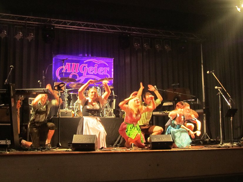 13 09 27 Partynacht in Tracht 2013 (218)